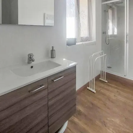 Stunning Home In Maubert-Fontaine With Sauna Maubert-Fontaine